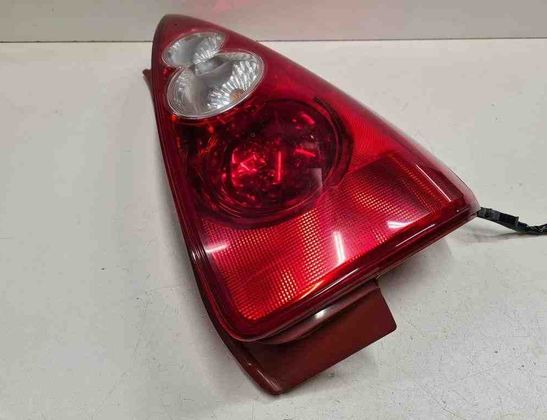MAZDA MPV LW (1999-2006) Фонарь задний правый K2442,C23551150 32716401