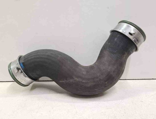 VOLKSWAGEN Passat B7 (2010-2015) шланг радиатора интеркулера 1K0145832C,1K0145832E 32719101