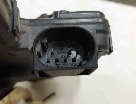 BMW 3 Series E46 (1997-2006) Aizmugurējo kreiso durvju slēdzene 8196 32724907