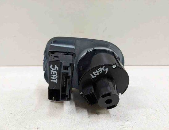 SEAT Altea 1 generation (2004-2013) Headlight Switch Control Unit 32727318