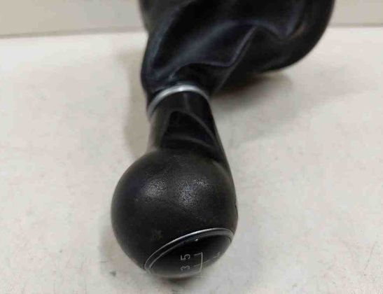 SEAT Altea 1 generation (2004-2013) Gear Shifting Knob 32727328