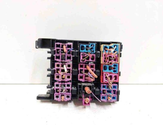 SEAT Altea 1 generation (2004-2013) Fuse box 32727338