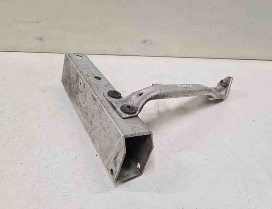 BMW 5 Series F10/F11 (2009-2017) Radiator Holder 7158873,13232810,5111HU,5111715887306 32729548