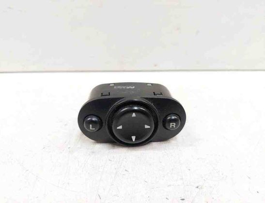 CHRYSLER PT Cruiser 1 generation (2000-2010) Mirror adjustment switch 39754D,04608505AD 32729573