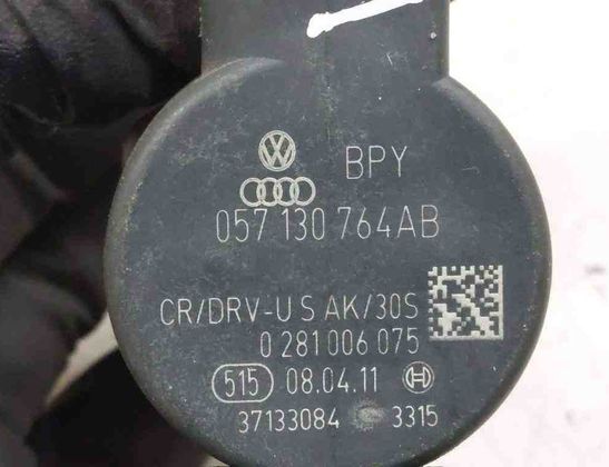 VOLKSWAGEN Passat B6 (2005-2010) Регулятор давления топлива 057130764AB,0281006075,37133084 32731594