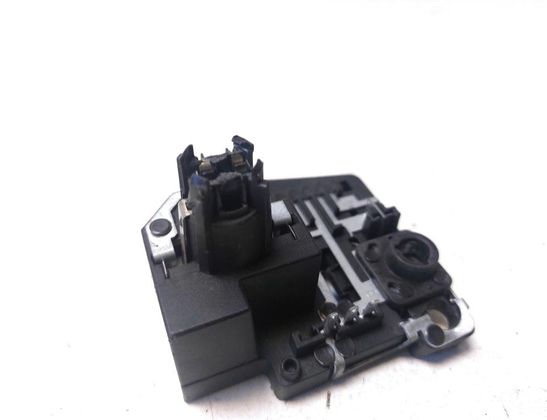 AUDI A6 C6/4F (2004-2011) Контакт задних фонарей 89037090 33078837