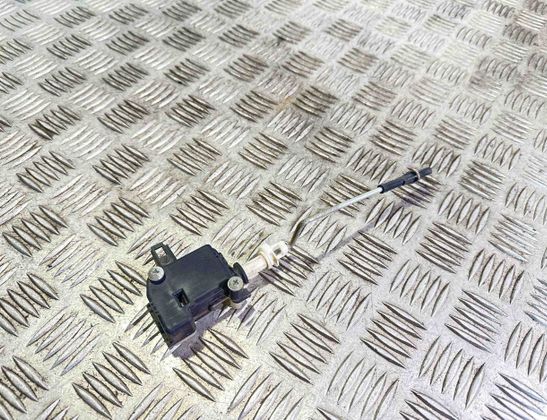 VOLKSWAGEN Golf Plus 1 generation (2004-2009) Fuel Tank Cover Lock 5M0810773 29917927