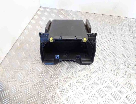 VOLVO V50 1 generation (2003-2012) Бардачок 09491937 32570980