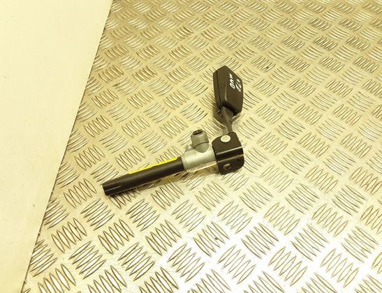 BMW 5 Series E60/E61 (2003-2010) Aizmugurējā labā sēdekļa sprādze 33058632 32983380