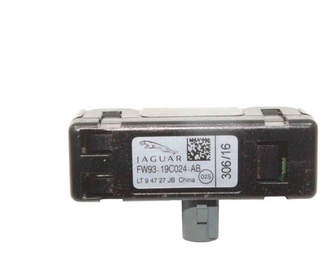 LAND ROVER Range Rover Evoque L538 (1 gen) (2011-2020) Антенный модуль FW93-19C024-AB 31049763