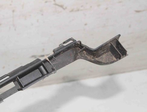 MERCEDES-BENZ GLA-Class X156 (2013-2020) Передний правый боковой держатель юбки A1566980214 31598140