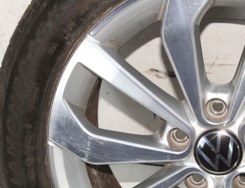 VOLKSWAGEN T-Roc 1 generation (2017-2024) Колесо 2GA601025AG,215/55R17 32831597