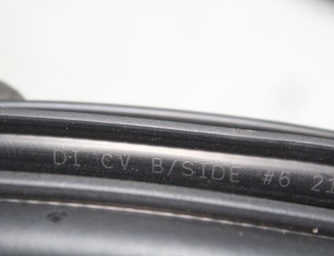 KIA EV6 1 generation (2021-2023) Резиновая прокладка передней правой двери 33062820