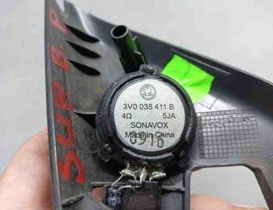 SKODA Superb 3 generation (2015-2023) Priekšējais kreisais līmeņa sensors 3V0837974 27948312