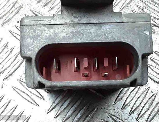 LAND ROVER Defender 1 generation (1983-2016) Strāvas relejs a0275458032 30633534