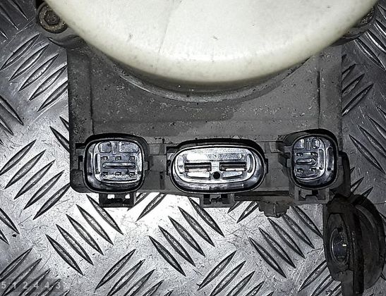 MAZDA 323 BJ (1998-2003) Power Steering Pump 047160685 33069492