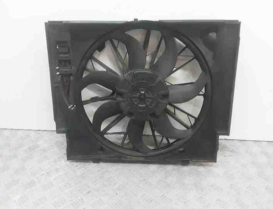 BMW 5 Series E60/E61 (2003-2010) Dzinēja dzesēšanas ventilators/difuzors 0130706823,3135103539 20532053
