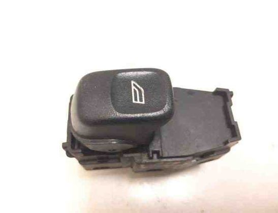VOLVO V70 2 generation (2000-2008) Кнопка стеклоподъемника задней правой двери 30658696,03720700,5586N3RUA 20545802