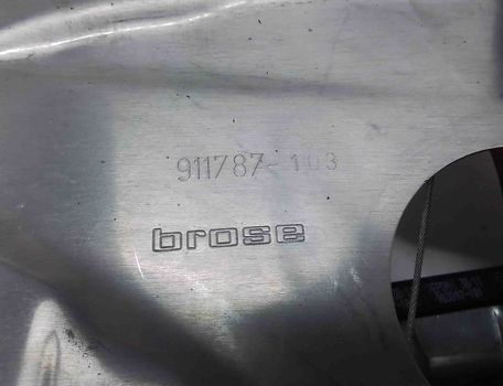 MERCEDES-BENZ C-Class W204/S204/C204 (2004-2015) Rear Right Door Window Regulator 911787103 25008978