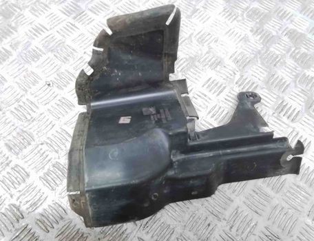 VOLVO V70 3 generation (2007-2020) Radiator air diverter 30678190 30373150