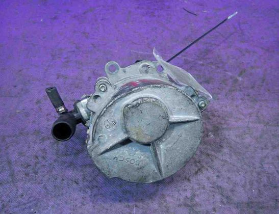 RENAULT Megane 2 generation (2002-2012) vakumsūknis 30936896