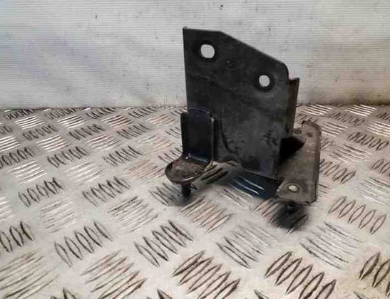 SKODA Superb 3 generation (2015-2023) ABS Pump Holder 5Q2614235E 25155428