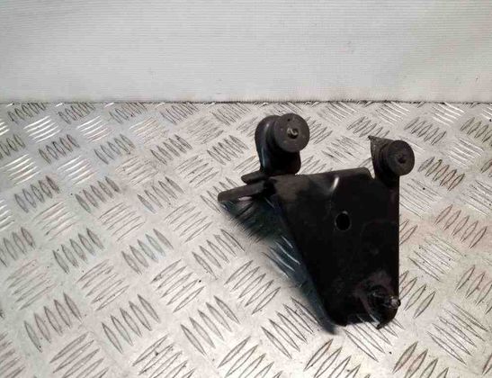 VOLKSWAGEN Tiguan 1 generation (2007-2017) ABS Pump Holder 5Q2614235E 32151619