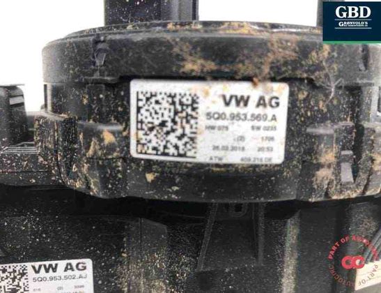 VOLKSWAGEN Passat B8 (2014-2023) Lukturu vadības slēdzis 5q0953502aj 30889859