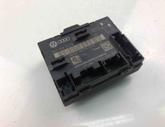 AUDI A4 B7/8E (2004-2008) Control Unit 8K0959793M 14941604