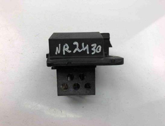 PEUGEOT 3008 1 generation (2010-2016) Interior Heater Resistor 9673999880 15207085