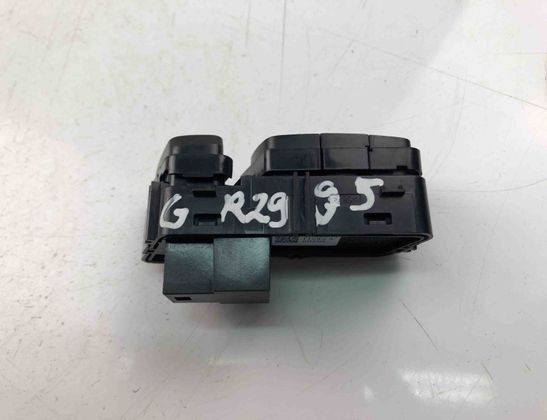 VOLVO V60 1 generation (2010-2020) Central locking switch 31489630 16887377