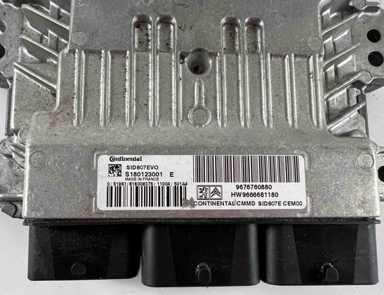 PEUGEOT 508 1 generation (2010-2020) Engine Control Unit ECU 9676760880,S180123001E 25987172