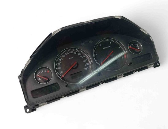 VOLVO S60 1 generation (2000-2009) Instrumentu panelis/spidometrs 30746102 31443031