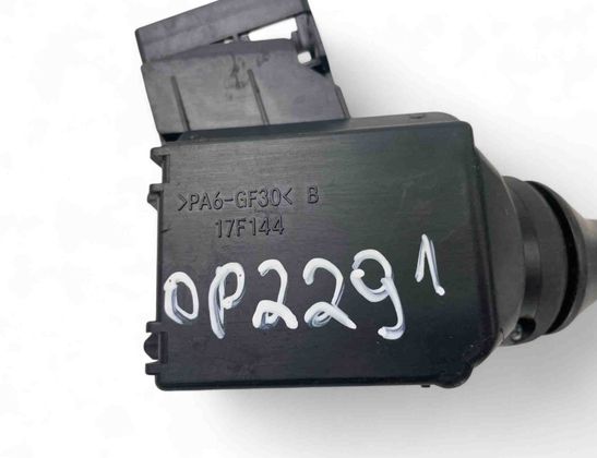TOYOTA Yaris 3 generation (2010-2019) Stikla tīrītāja rokturis 17F144 32097177