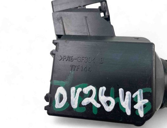 TOYOTA Avensis 3 generation (2009-2020) Stikla tīrītāja rokturis 17F144 32580197