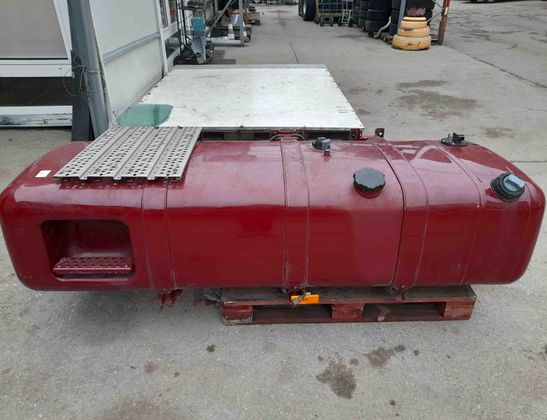 MERCEDES-BENZ ACTROS MP4 (2011-present) Топливный бак A9604701501,A0075425718,A0004706605,A9609970545,A9584760032,A0024704894,A0001408178,9604703601,A9604703601,660l.,2200*570x740,LXBXH,A9604701501 21707145