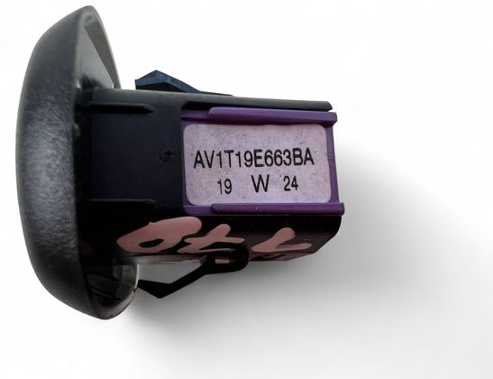 FORD Kuga 2 generation (2013-2020) Датчик Солнца AV1T19E663BA 33018235