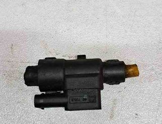 BMW 5 Series E60/E61 (2003-2010) Fuel return pipe 2003738A 32640384