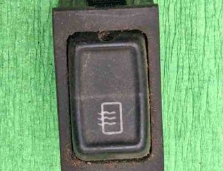 VOLKSWAGEN Golf 4 generation (1997-2006) Кнопка обогрева заднего стекла 321959621B 31624173