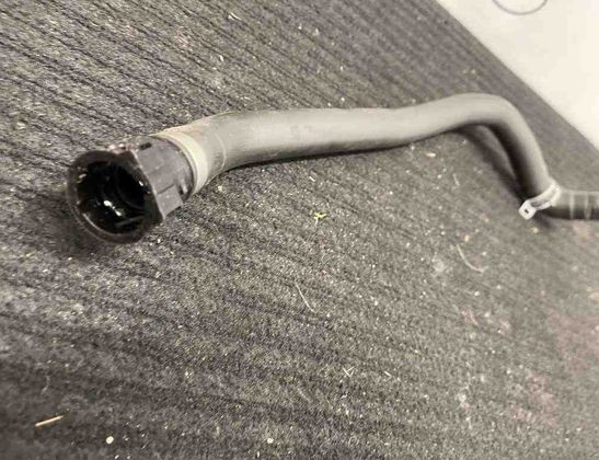 BMW X5 G05/G18 (2018-2024) Dzesēšanas šļauka / truba 9398819 32191409