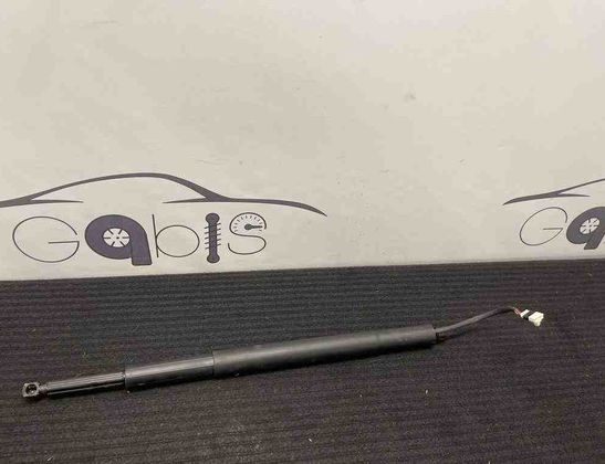 BMW 3 Series G20/G21/G28 (2018-2024) Амортизатор крышки багажника левый 7453413 32192511