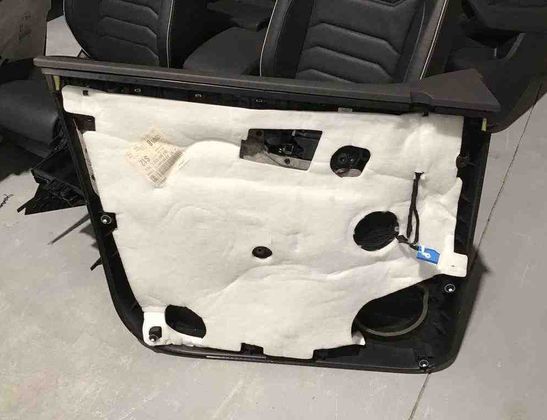 VOLKSWAGEN Touareg 3 generation (2018-2024) Interior Seats W/ Door Cards Kit 32201052