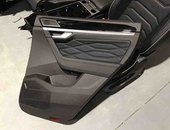 VOLKSWAGEN Touareg 3 generation (2018-2024) Interior Seats W/ Door Cards Kit 32201052