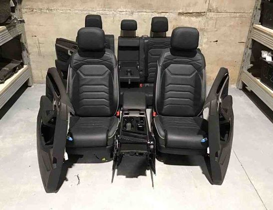 VOLKSWAGEN Touareg 3 generation (2018-2024) Interior Seats W/ Door Cards Kit 32201052