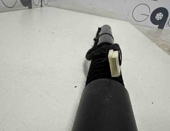 BMW X3 G01 (2017-2024) Aizmugurējā bagāžnieka amartizātors labajā pusē 9482795 32203698