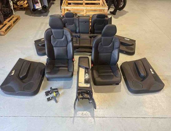 VOLVO XC60 2 generation (2017-2024) Внутренние сиденья с комплектом дверных карт 32203828