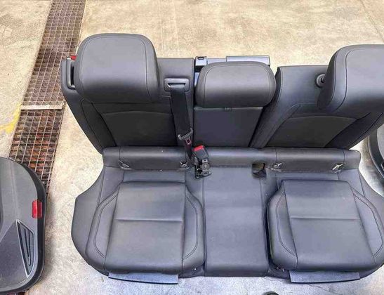 VOLKSWAGEN Passat B7 (2010-2015) Interjera / salona komplekts 32204827