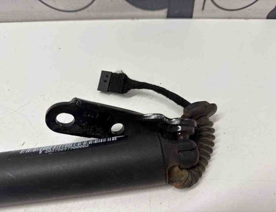 BMW 2 Series Grand Tourer F46 (2018-2023) Амортизатор крышки багажника правый 178939,9482759,17893910 32603483