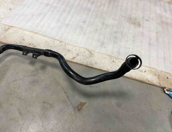 AUDI RS 5 8T (2010-2015) Шланги охлаждающей жидкости 8F0133818B,8F0133818 18394231