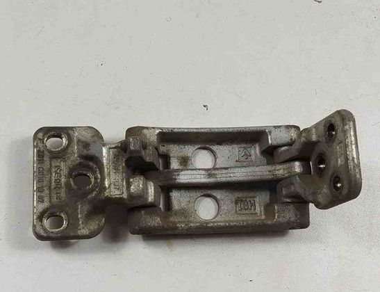 VOLKSWAGEN Crafter 1 generation (2006-2016) Aizmugurējo kreiso durvju eņģes a9067400137 31938047